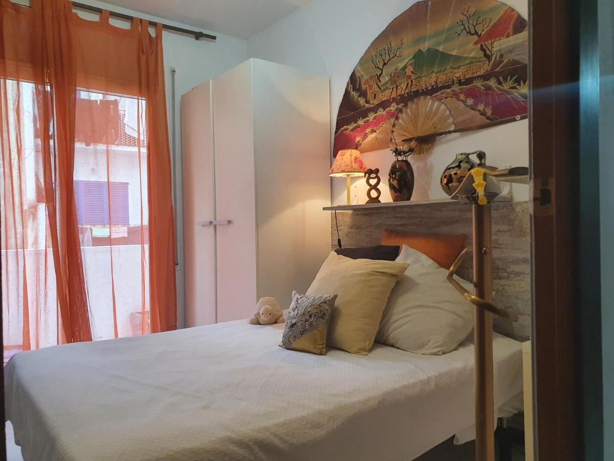 Apartamento Con Oficina Y Vistas Al Mar Sitges Bagian luar foto