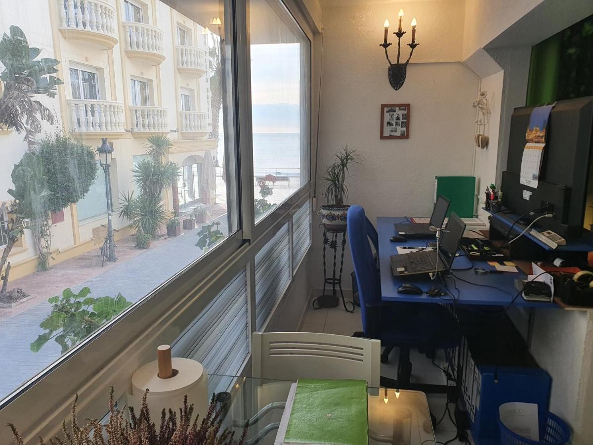Apartamento Con Oficina Y Vistas Al Mar Sitges Bagian luar foto